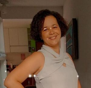 Leia mais sobre o artigo TatianI